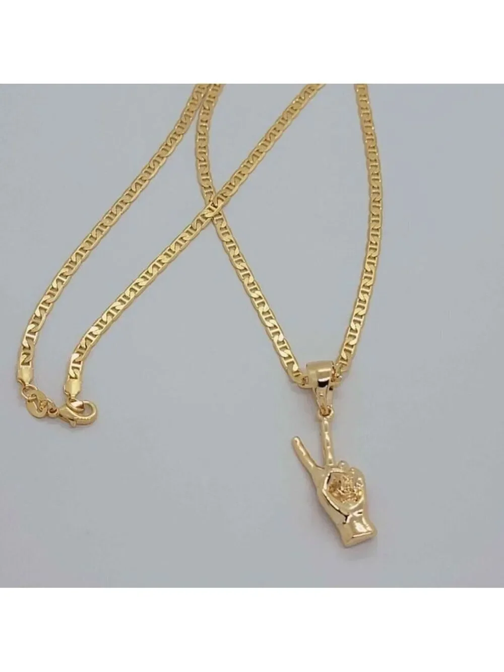 Brand New Brazilian 18k Gold Filled Hand w/ Peace Sign  Necklace